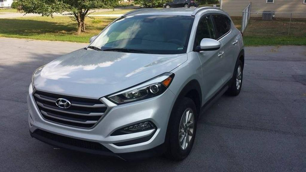 2017 Hyundai Tucson SE's photo