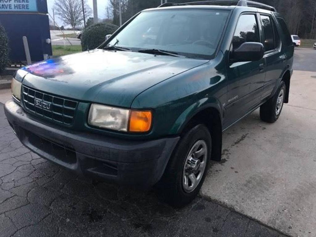 1998 Isuzu Rodeo S's photo